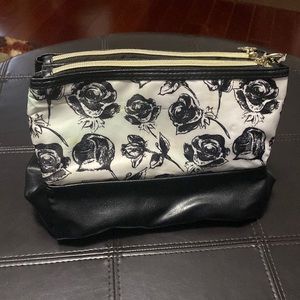 Makeup bag by Dual Pyramid Beauty